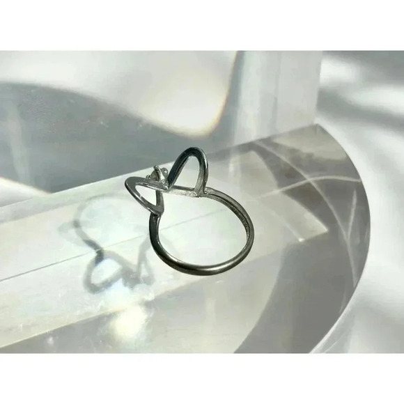 Vintage 18K HGE Gemstone Raised Heart Shaped / Designed Retro Ring - size 5.75 - Picture 5 of 10